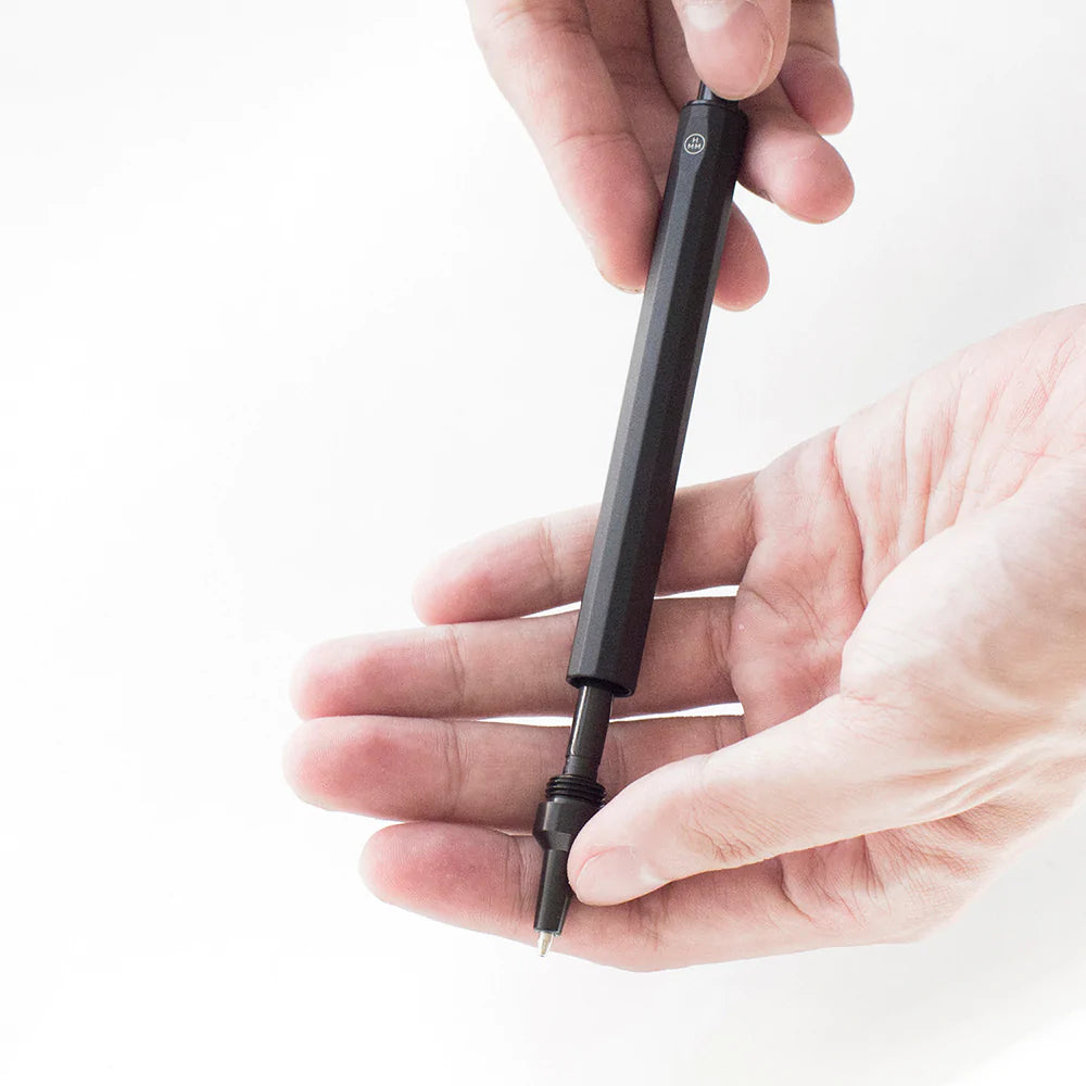 7D3282F6 5412 46E7 9716 01440BB56797