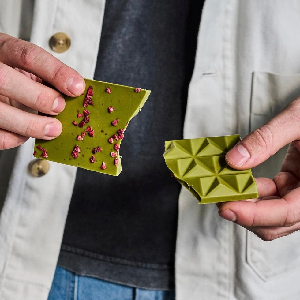 Moya Matcha Chocolate Bio with Raspberries 80g