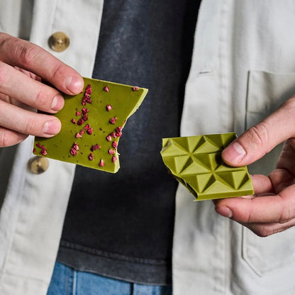 Moya Matcha Chocolate Bio with Raspberries 80g
