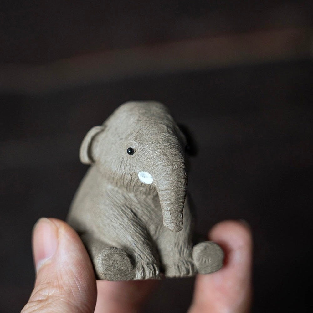 
Gohobi Yixing Clay Handmade Ceramic Elephant Tea Pet