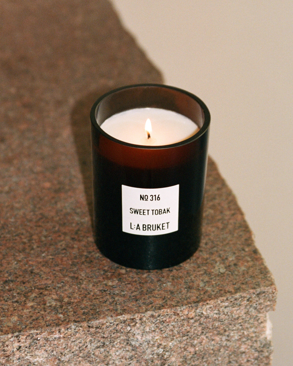 L:A BRUKET Scented Candle 260g