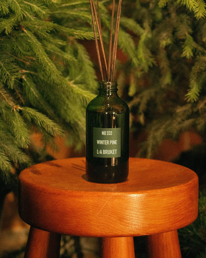 L:A BRUKET Room Diffuser 332 Winter Pine 200ml