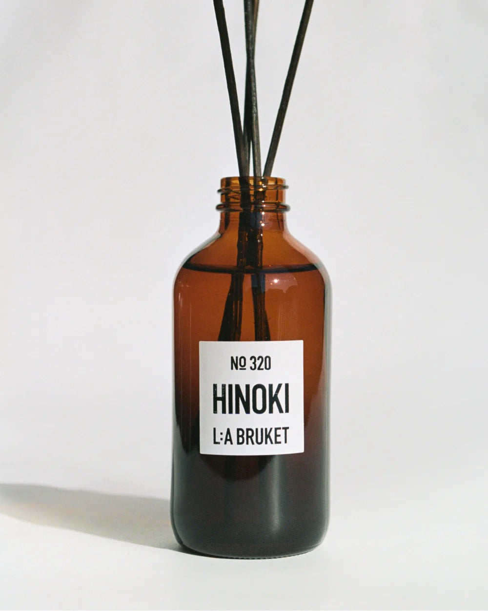 
L:A BRUKET Room Diffuser 320 Hinoki 200ml
