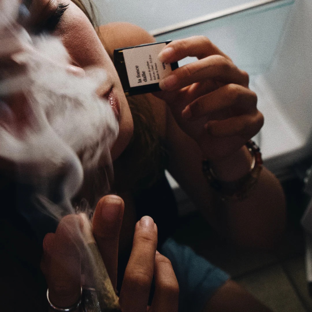 Versatile La Foncedalle Extrait Roll On 15ml - Image 4