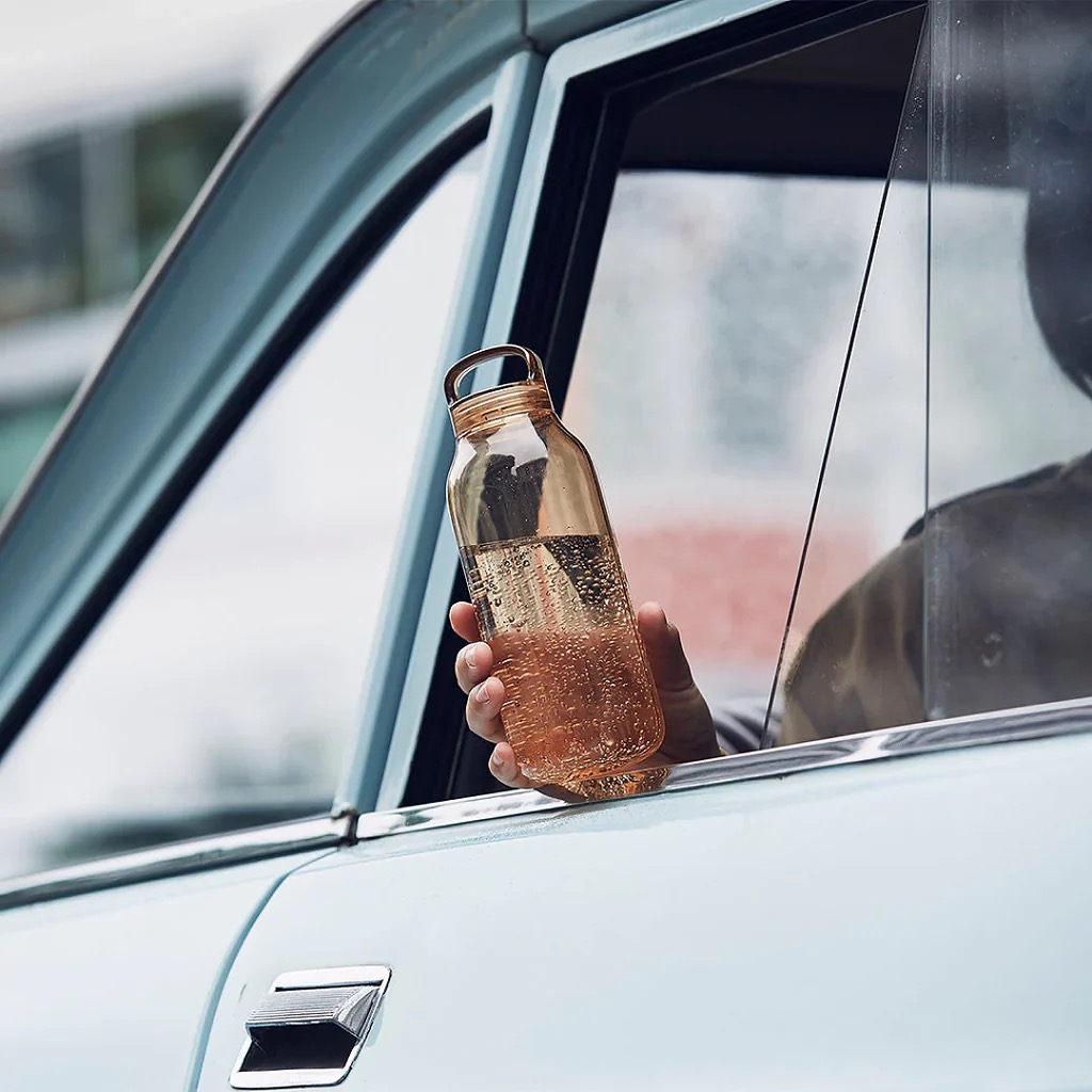 Kinto Water Bottle 950ml - Image 5